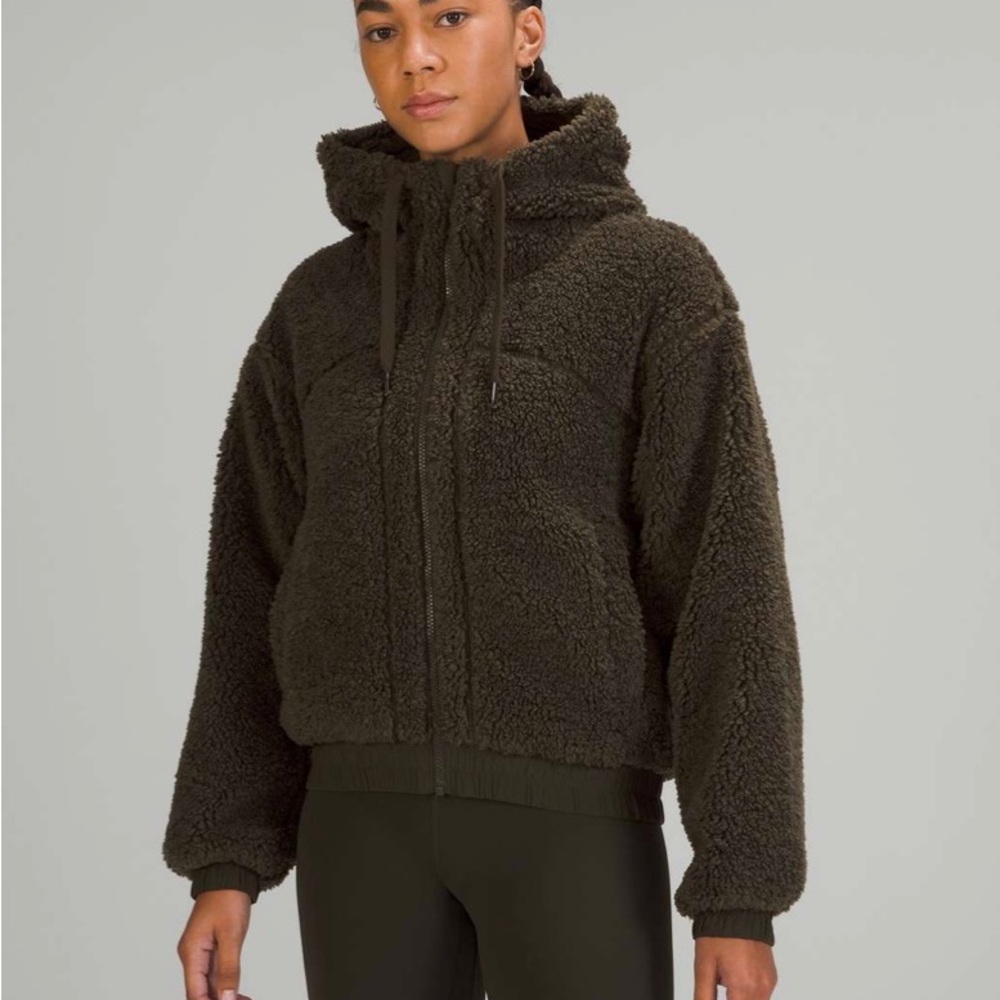 Lululemon Reversible Hooded Fleece Jacket in Dark Olive, size 8